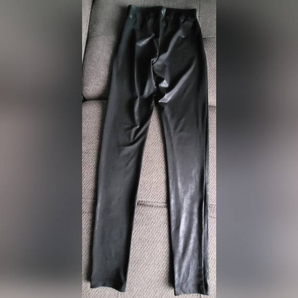 Bebe black 28" leggings in size xs. - Picture 2 of 5